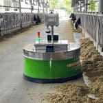 Fully automatic intelligent feeding pusher robot for livestock breeding