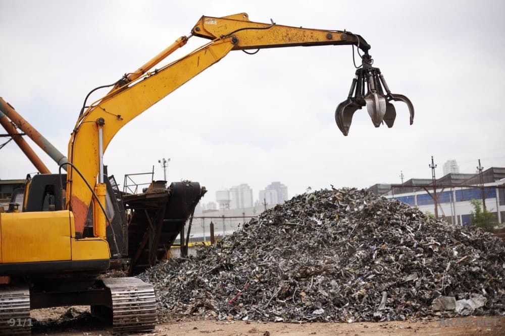 Scrap Iron Wanted by the Ton